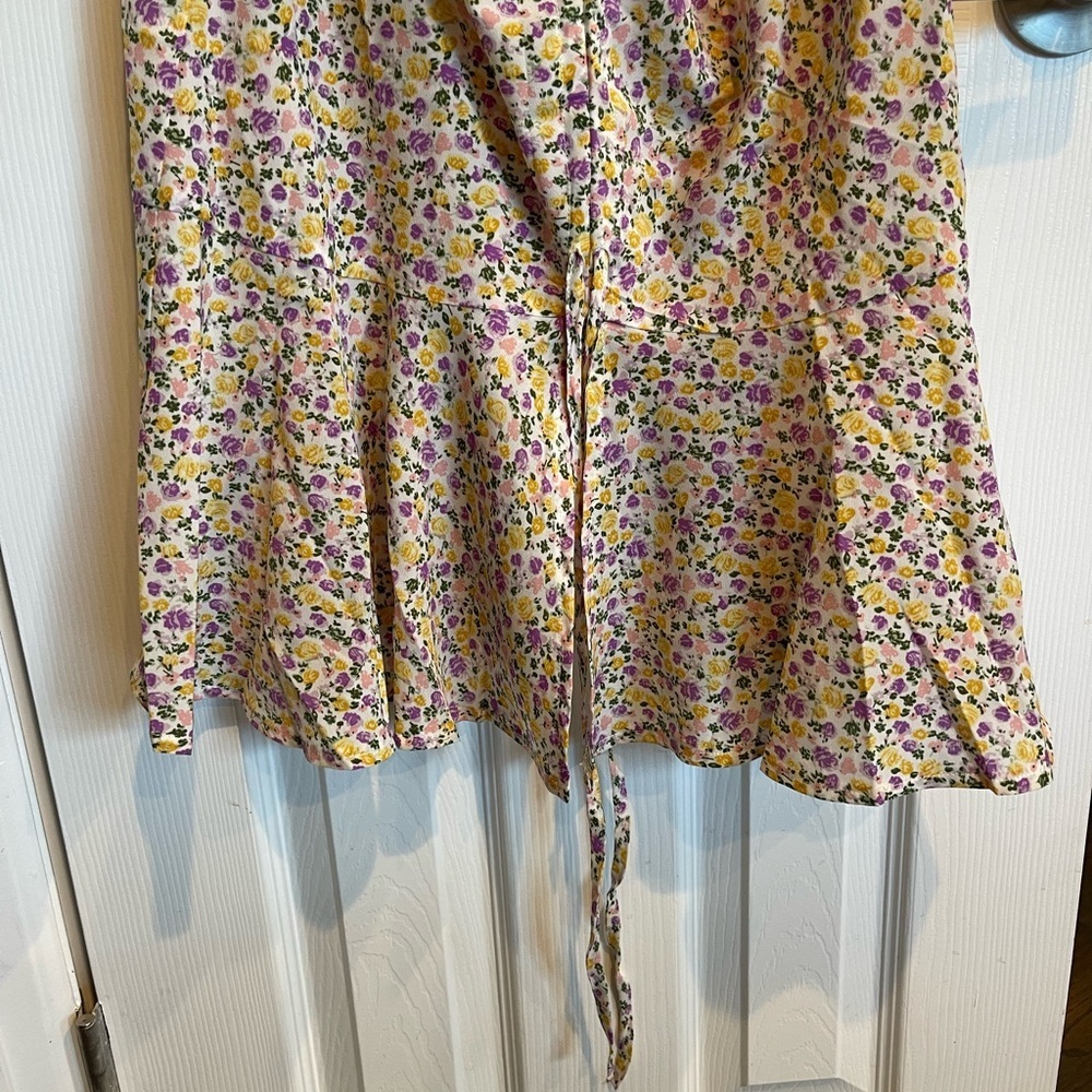 Cupshe Brisa V-Neck Adjustable Straps Slip Dress - Picture 7 of 15